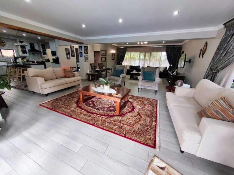 4 Bedroom Property for Sale in Grimbeeck Park North West